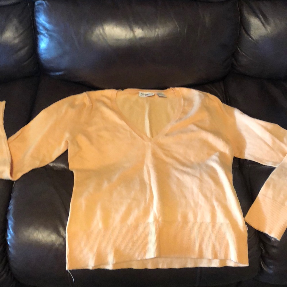 V neck sweater